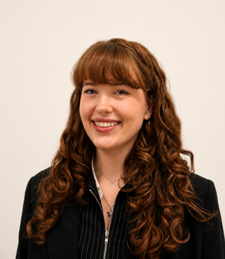 Emma Olds - Solicitor at Sambanis Family law